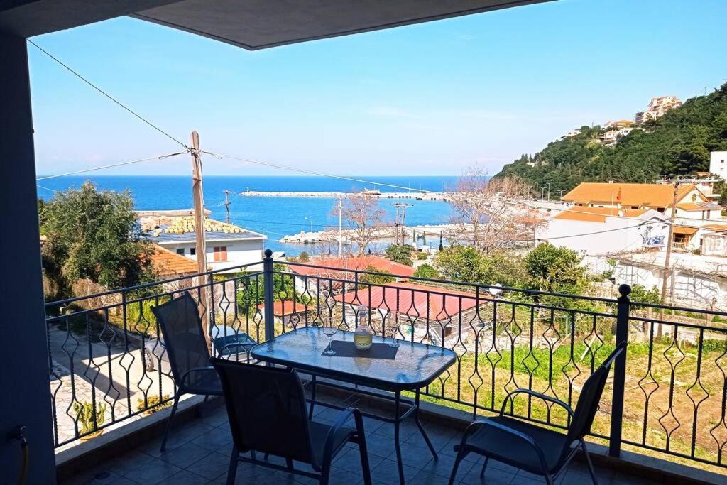 Melina Apartment Порос Екстер'єр фото