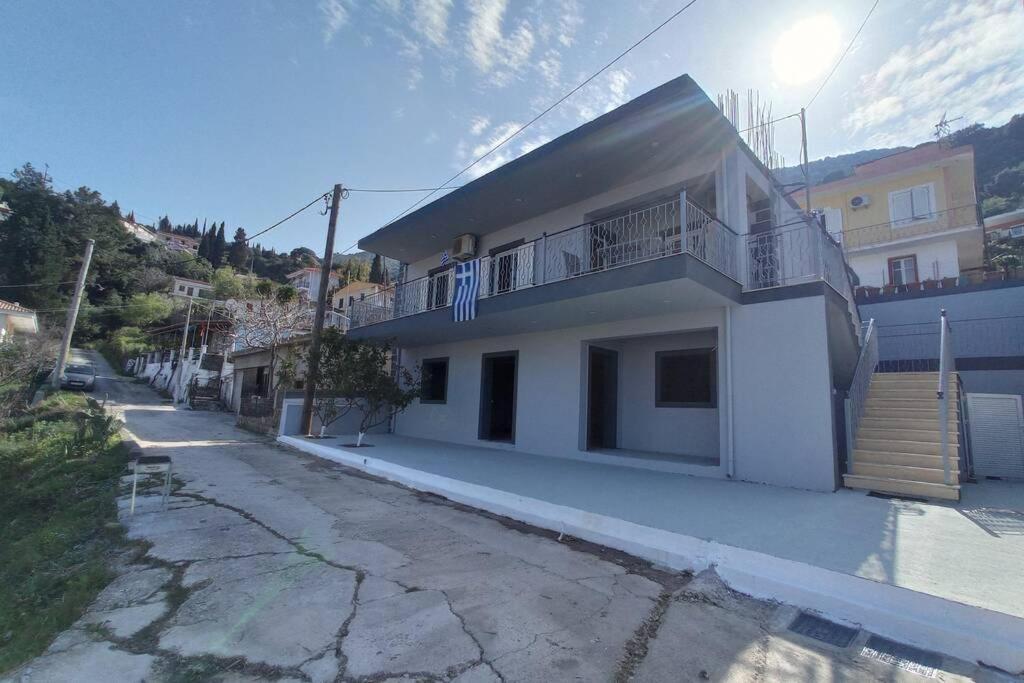 Melina Apartment Порос Екстер'єр фото