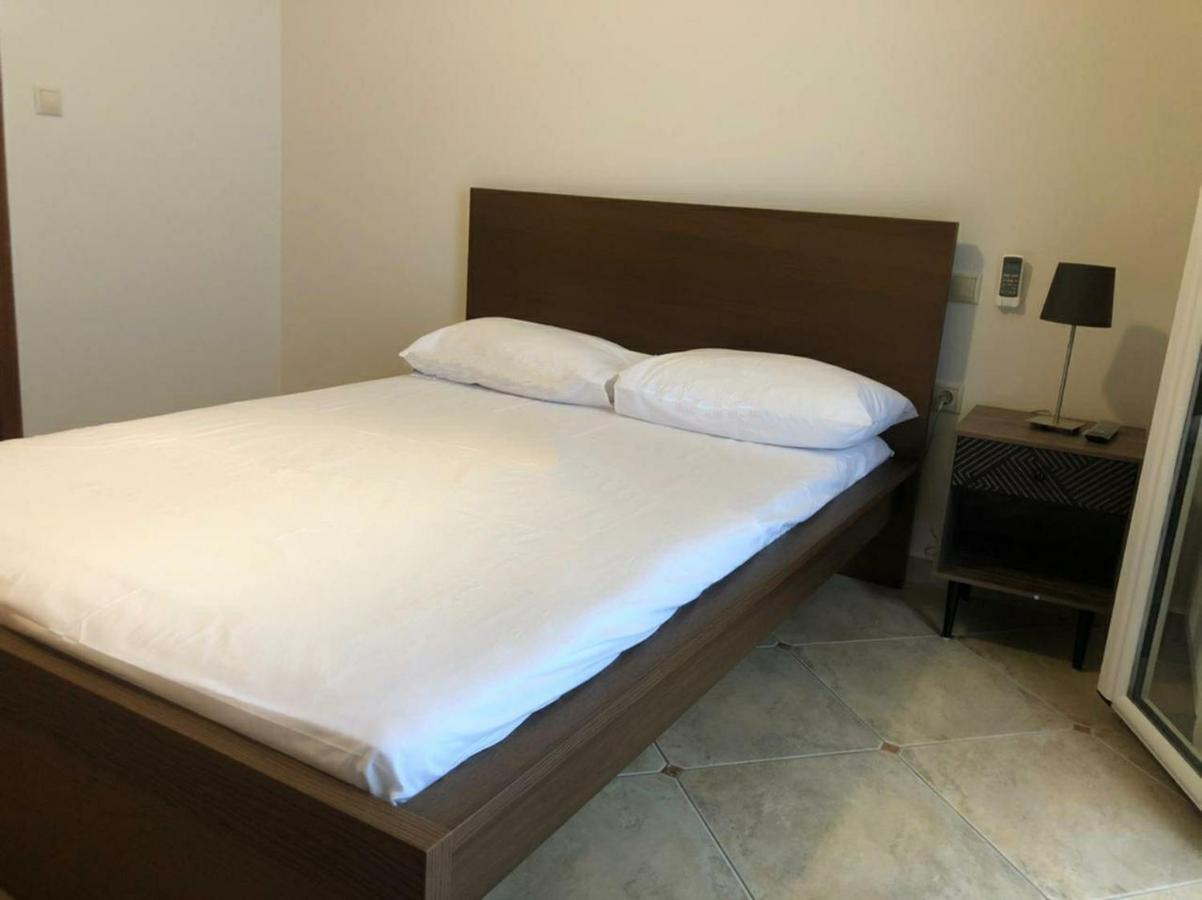 Melina Apartment Порос Екстер'єр фото
