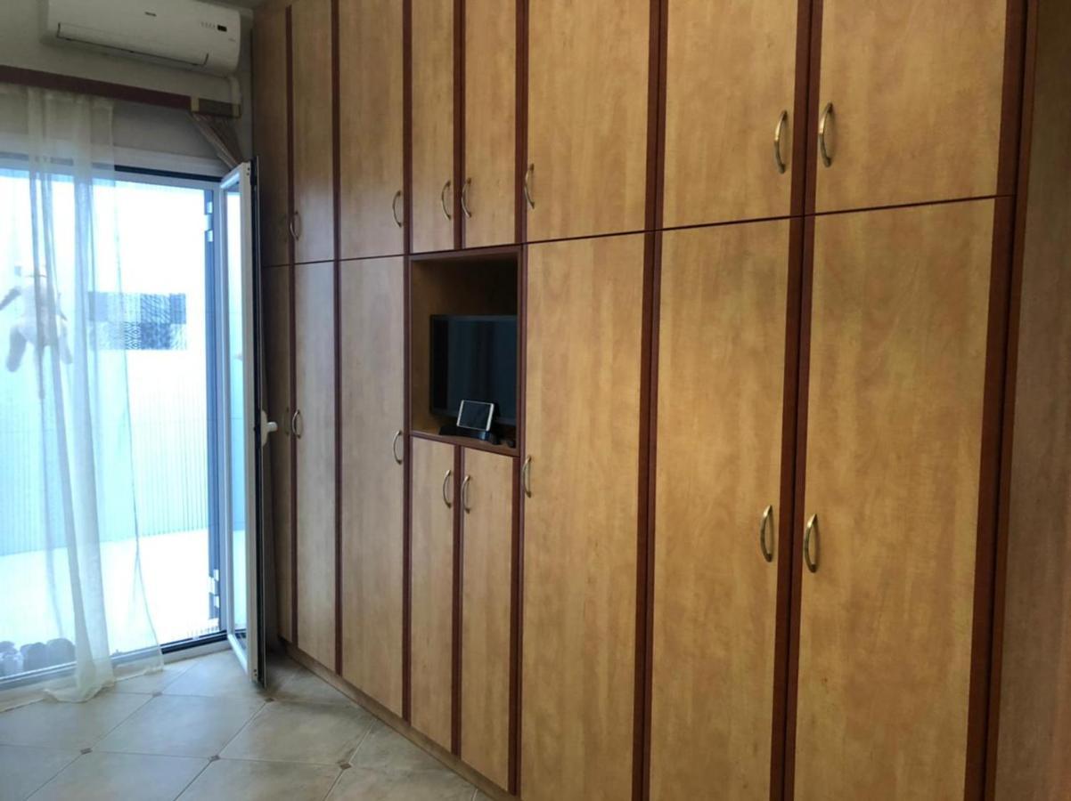 Melina Apartment Порос Екстер'єр фото