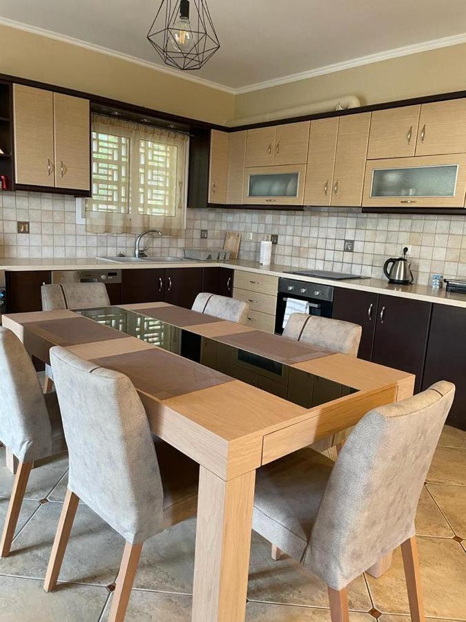 Melina Apartment Порос Екстер'єр фото